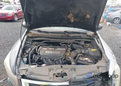 2009 Honda Accord 2.4 Ex-L from USA, damaged, VIN 1HGCP26839A152381